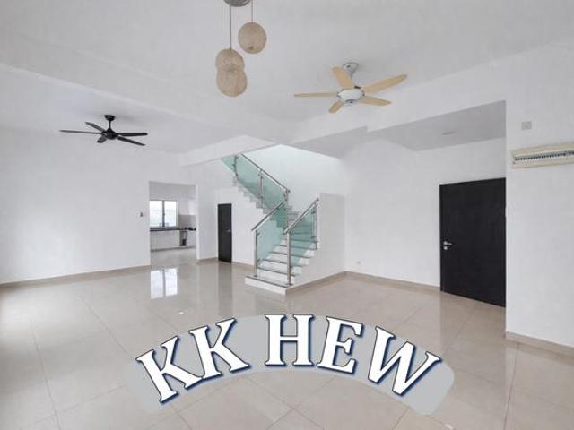 Below MKT Price 2 Storey Terrace Semenyih Parklands Freehold 20x70