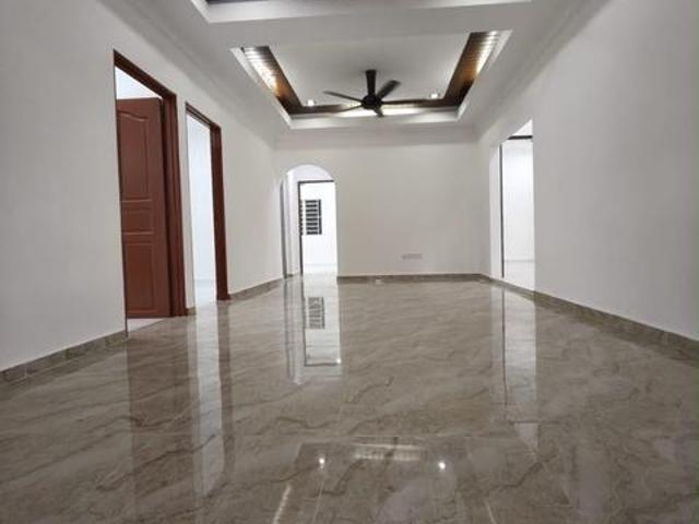 Below MV 40k Open Facing Luas Yakmat Taman Bayam Paya Besar