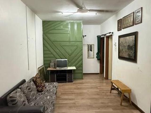 BELOW MV Unit Murah Partial Furnish Enggang Apartment For Sale