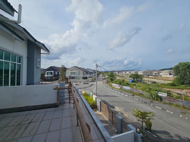 Below MV Gated Furnish Teres 2 Tingkat SP Saujana Open Spacing