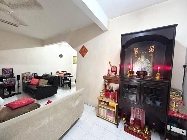 Below MV Move in condition Many amenities nearby