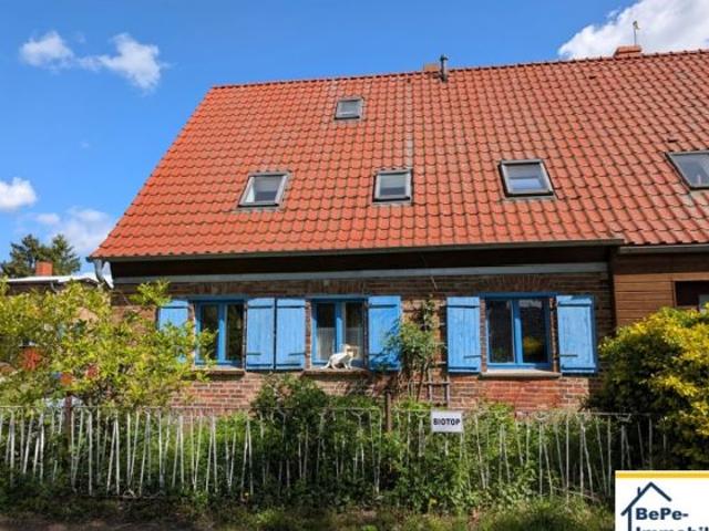 BePe Immobilien Wohn, Arbeits, oder Rückzugsort mit Blick ins Grüne, am Lebehner See + Doppelhaushälfte mit Ferienhaus