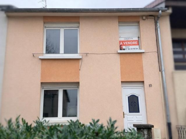 BERTRANGE MAISON DE VILLE DE 95 M² AVEC 2 CHAMBRES, UNE TERRASSE ! FORT POTENTIEL !