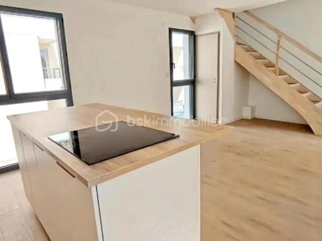 Bertrand JOUBERT By BSKI MMOBILIER vous propose à 'TOURS GARE'