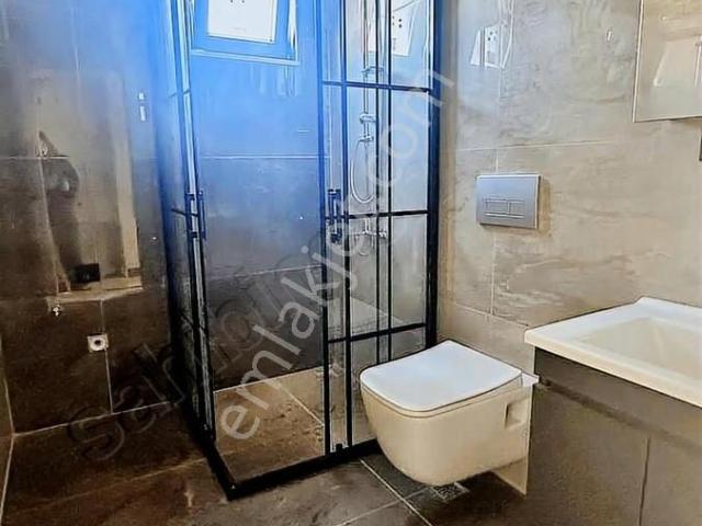 Berapark'tan Bahçeyakada 2+1 Açık Mutfak Sıfır Yüksek Giriş