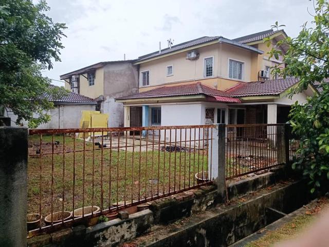 BERBALOI ADA EXTRA LAND BANDAR TASIK PUTERI For Sale Untuk Dijual