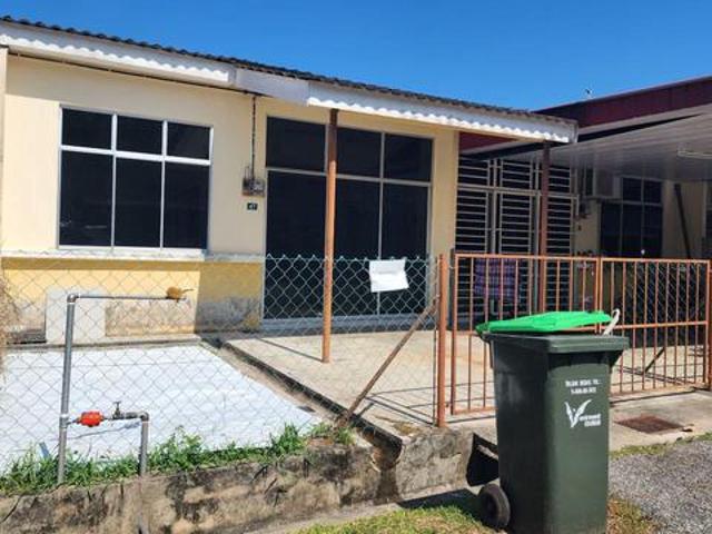 BERBALOI Rumah Teres Setingkat Taman Dahlia Naka Kuala Nerang