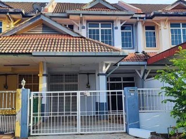 BERBALOIRumah Teres 2 Tingkat Bandar Laguna Merbok Sungai Petani