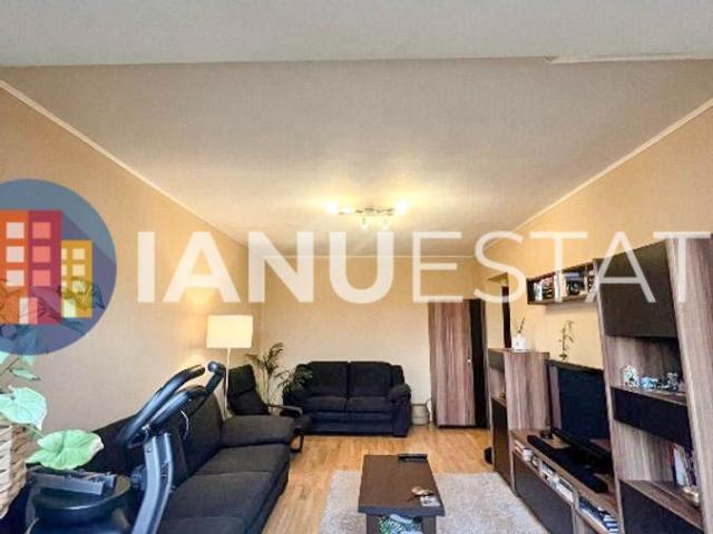 Berceni 10` Metrou Constantin Brancoveanu Eroii Revolutiei PetFriendly