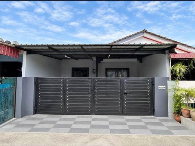 Bercham Bandar Baru Putra House For Sale