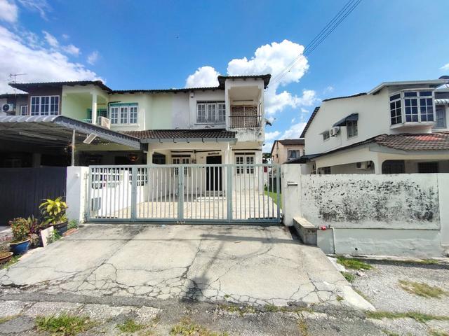 Bercham 2 Storey Terrace Intermediate Corner