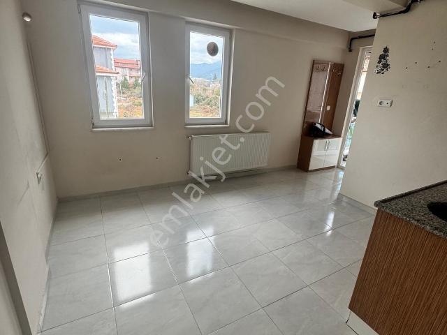 Bereketler Mahallesi Satılık 1+1 Apart