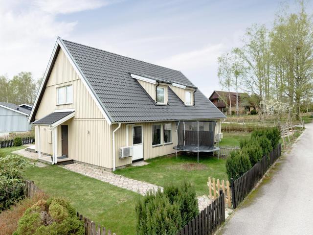 Bergåsvägen 18