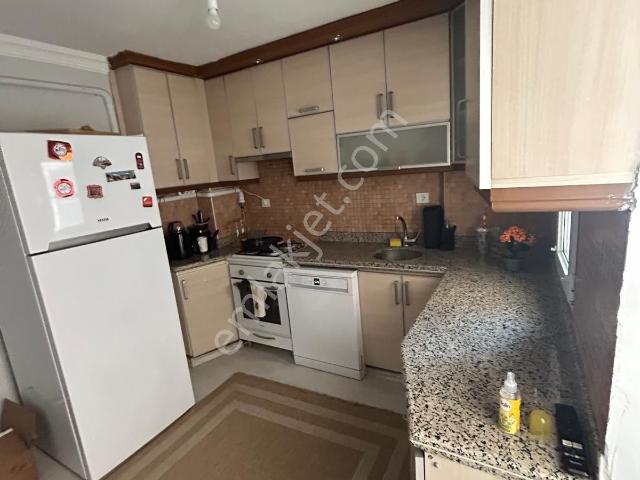 Bergama Maltepe Mahallesi Millet Bahçesi Karşısı Satılık 3+1