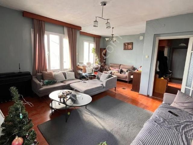 Bergama Merkezde Satılık Geniş 4+1 Daire