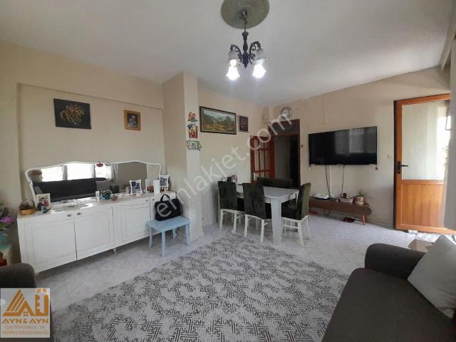 Bergama Bahçelievler'de Eşyalı 2+1 Bahçeli Aidatsz Kiralık Daire