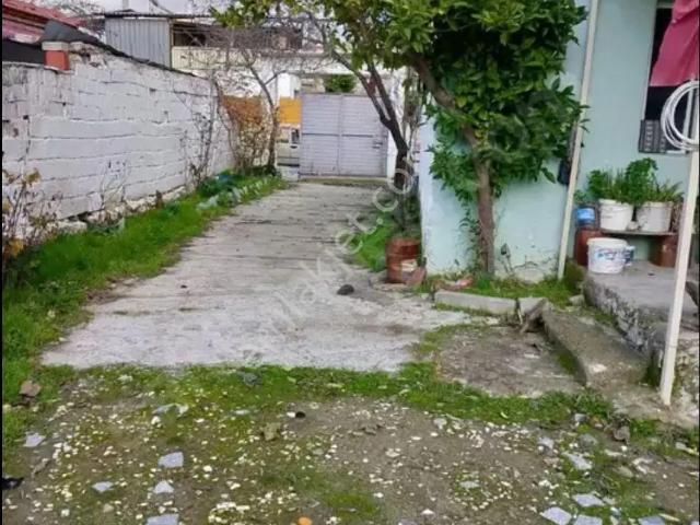 Bergama Fevzipaşa'da 475 M² 3 Kat İmarlı Müstakil Evli Yatırımlık Arsa