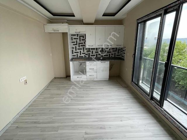Bergama Kurtuluş Mahallesi Hastahane Yanı 1+1 Kiralık Daire