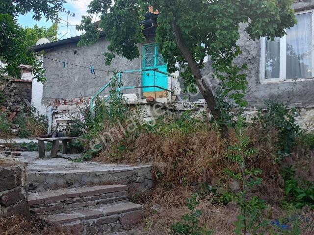 Bergama Koyuneli'nde Satılık Köy Evi
