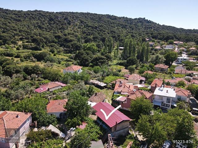 BERGAMA KOZAK OKÇULAR KÖYÜ'NDE SATILIK TAŞ KÖY EVİ