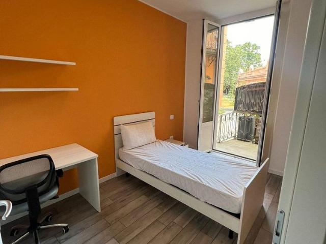 Bergamo camera con balcone tutto compreso