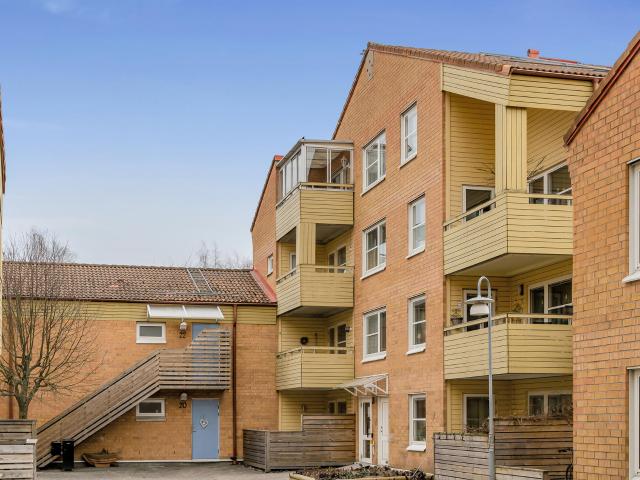 Bergaparksvägen 18