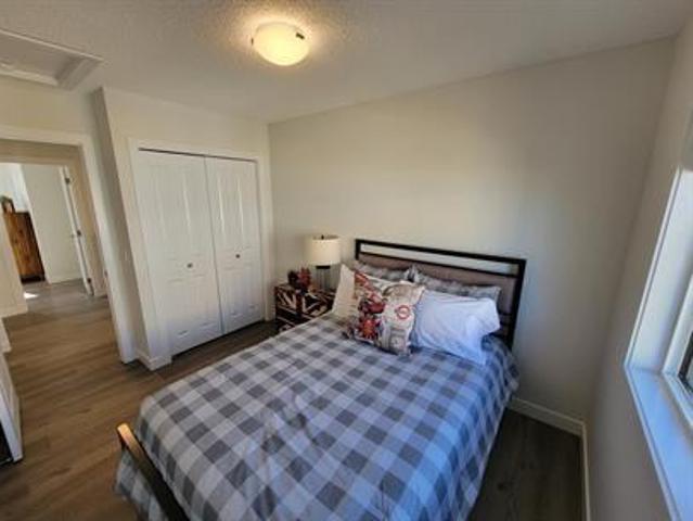 Bergen Towns 79 / S 3 Bedroom Home for Rent at 2796 Maple Way Nw, Edmonton, AB T6T 2P1 Maple