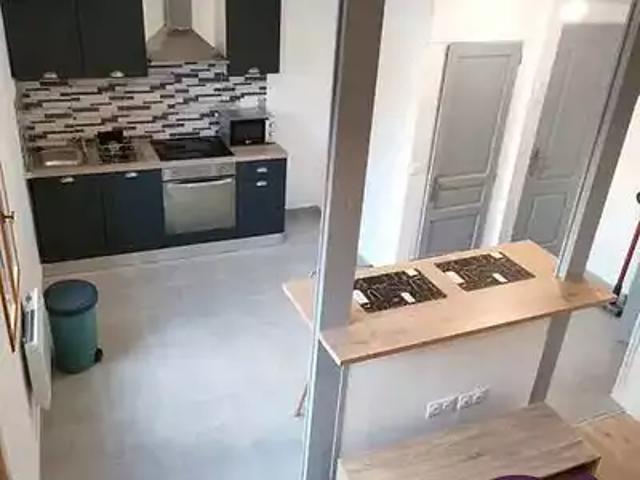 Bergerac 24100 Location appartement 1 pièce t1 au dernier étage