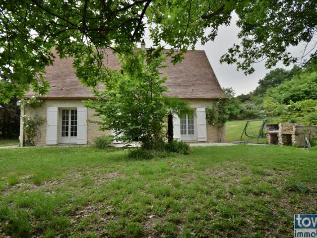 Bergerac, maison traditionnelle 126m2 Joli parc arboré 540