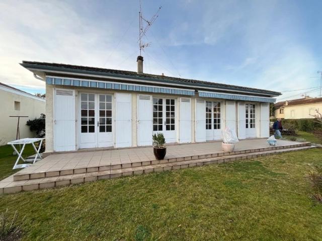 Bergerac, plain pied, quartier calme, jardin clos, garage, commodités à pied