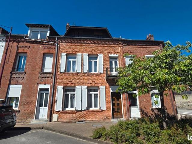 Bergerie sur 1 hectare 41 ares avec vue sur le bocage située dans les Ardennes