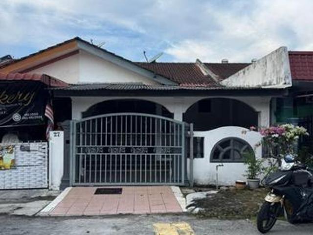 Berhampiran Pantai Teluk Kemang Taman Intan Perdana Port Dickson