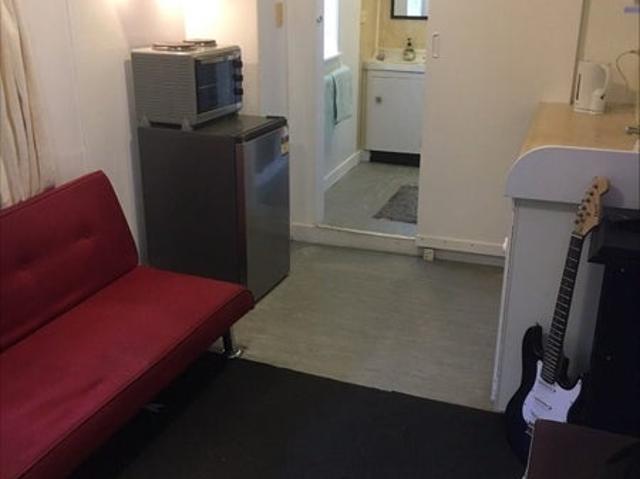 berhampore, 1 bedroom