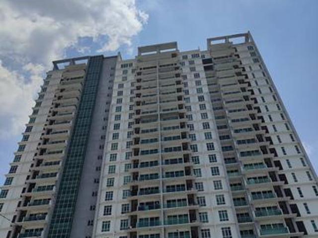 Berjaya Condominium High Floor Corner Unit