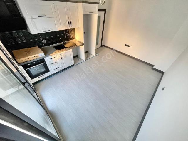 Berkay Demirel'den Altınkumda Denize 500 Metre Sıfır Lüks 1+1 Daire