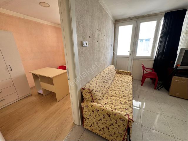 Berkay Emlaktan Eşyalı 1+1 Kiralık
