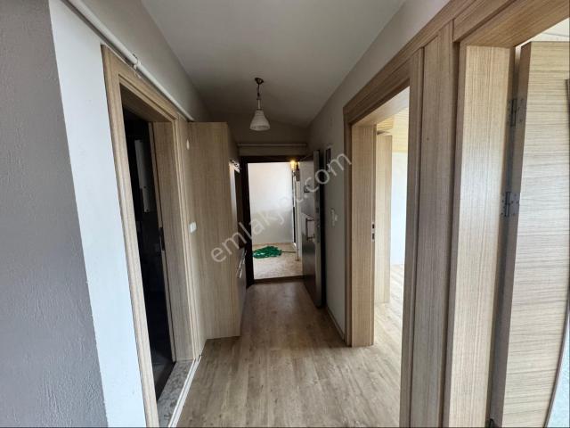 Berkay Emlaktan Yeşil Mahallede Doğalgazlı Kiralık Daire