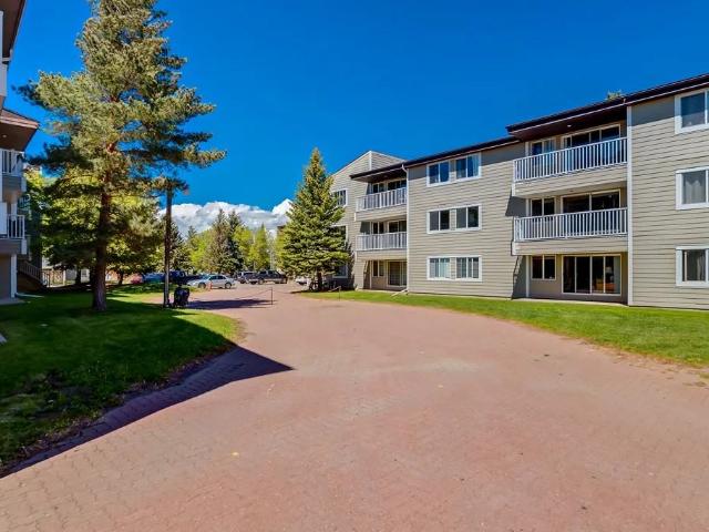 Berkeley Square Studio Apartment for Rent at 20 Berkeley Pl W, Lethbridge, AB T1K 4W1 Varsity Village