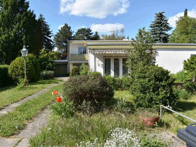 Berlin Lichtenrade Abriss m. Neubebauung od. Sanierung notwendig schöner GA und Haus v. 1968