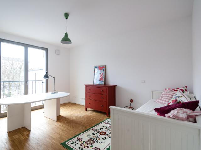 Berlin Mitte: Luxurious loft with 3 bedrooms and two balconies nearby Oranienstraße