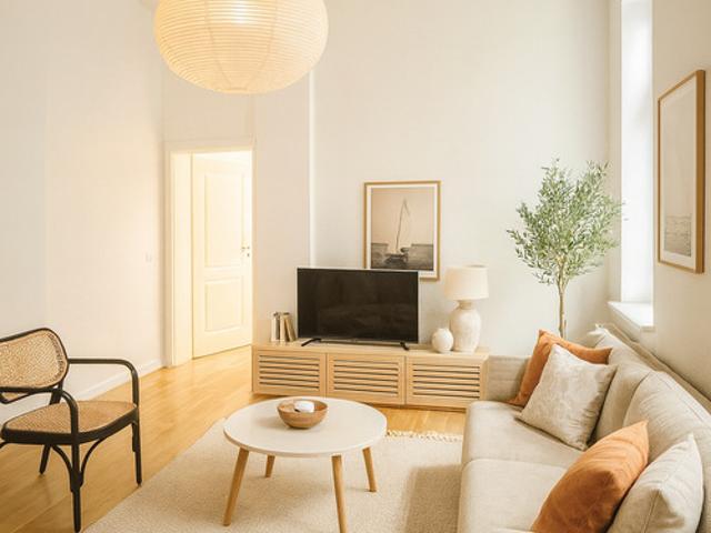 Berlin Steglitz: Hochwertig sanierte 2,5 Zimmer Altbauwohnung mit 63 m², Terrasse & 3,80 m Decken – hell, ruhig im Hinterhaus & sofort bezugsfrei