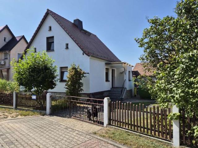 Bernsdorf EFH auf großem Grundstück in ruhiger Wohnlage!