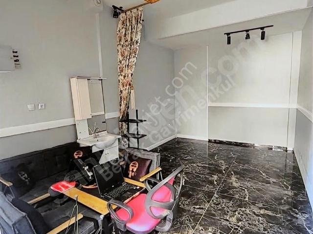 Berrak'tan Cadde Üzeri 25m2 İskanlı Satılık Kupon Dükkan!