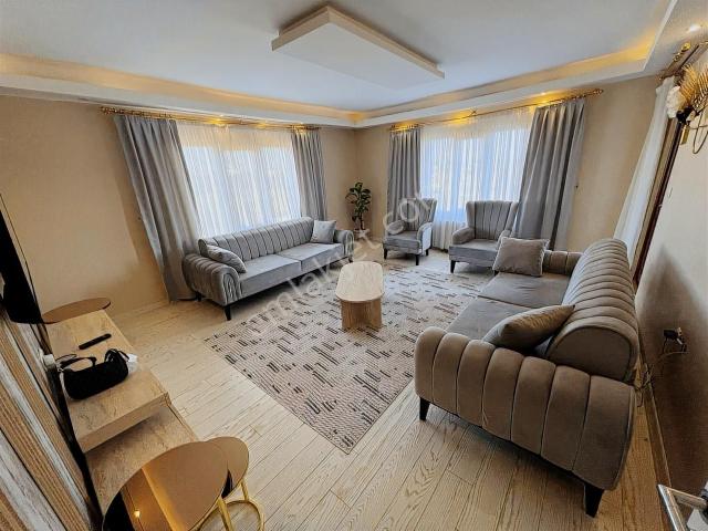 Berrak'tan/ Marmaracık Marmara Sitesi'nde İçi Full Yapılı Daire