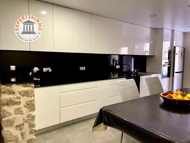 BERRE T5/6 140m² Proche de la plage