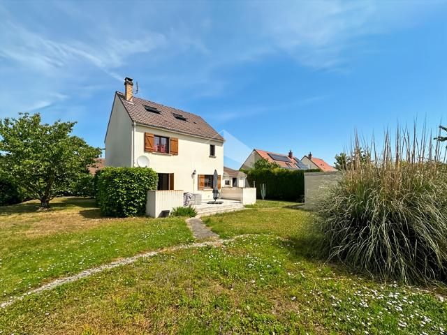 BERRY AU BAC Maison individuelle de 120 m2 avec jardin, garage et dépendance