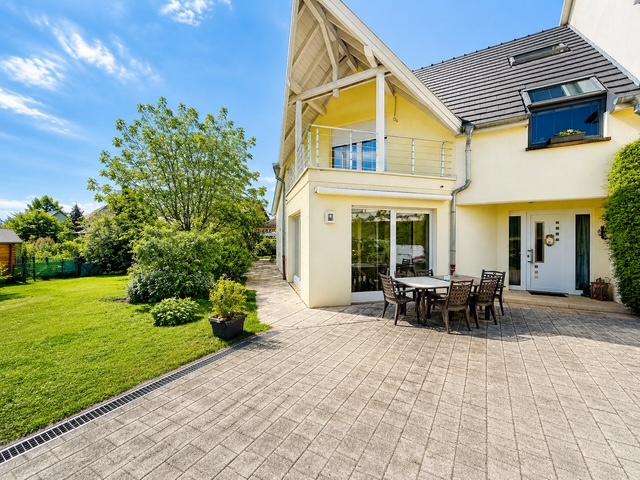 Berstett L’esprit maison dans une petite copropriété 5 pièces de 141,63 m2 avec jardin, terrasse, garage