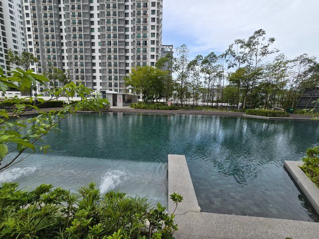 Best offer 3 bedrooms Suasana Luxury CondoFull Furnish