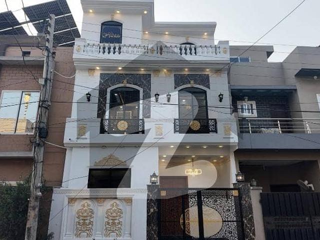 Best Options For Prime Location House Is Available For sale In Bismillah Housing Scheme
