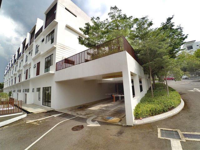 Best Buy 35 storey Villa Elevia Residence Taman Putra Prima Puchong